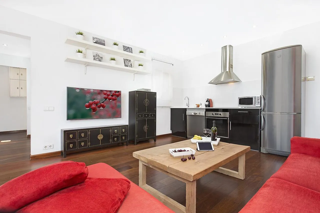 Atic Barcelona Apartment 0*,